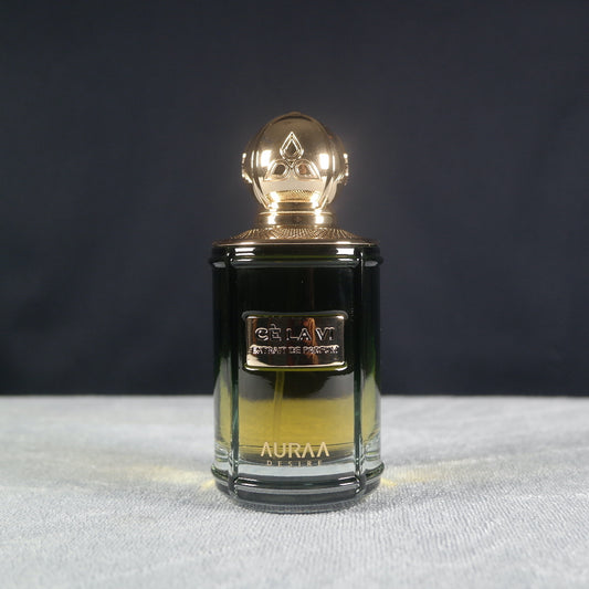 Auraa Desire Ce La Vi Extrait de Parfum (2ml Sample)
