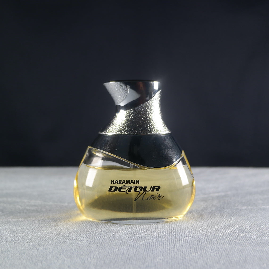 Al Haramain Détour Noir Eau de Parfum (2ml Sample)
